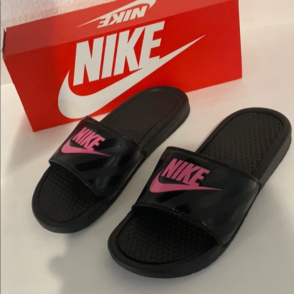 nike rubber sandals
